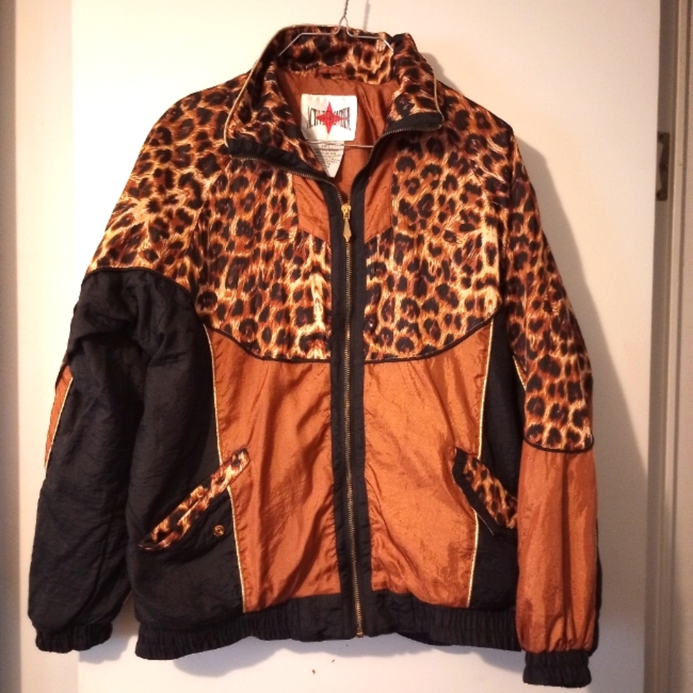Active frontier windbreaker size small